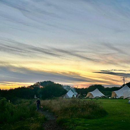 Lakeside Glamping Firecrest St Columb Major Exterior photo