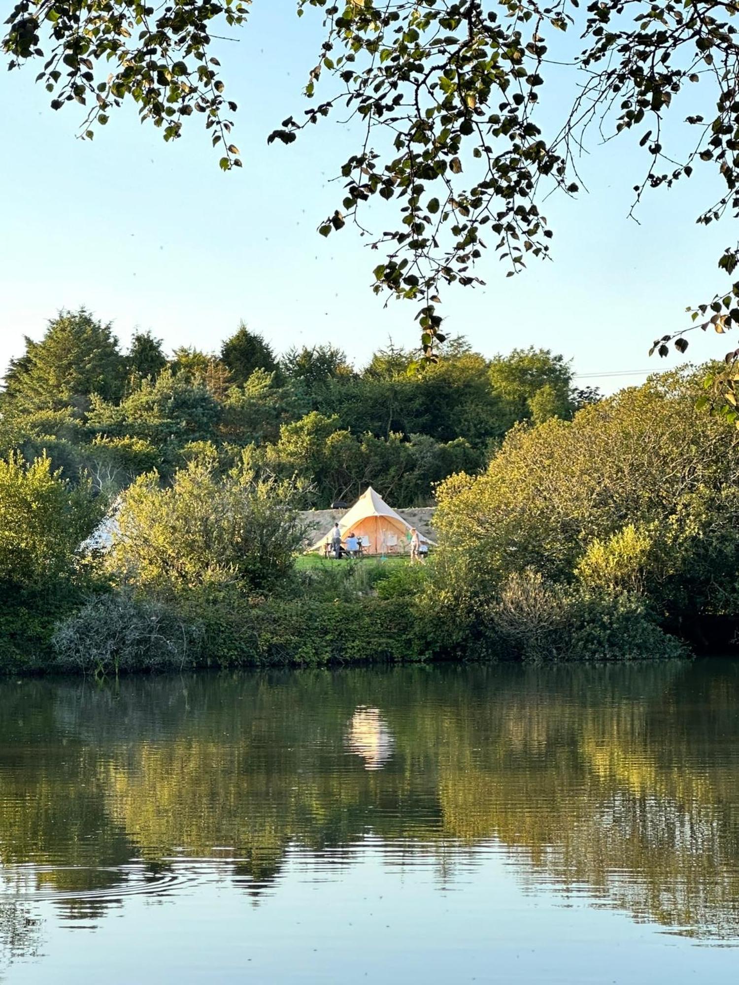 Lakeside Glamping Firecrest St Columb Major Exterior photo